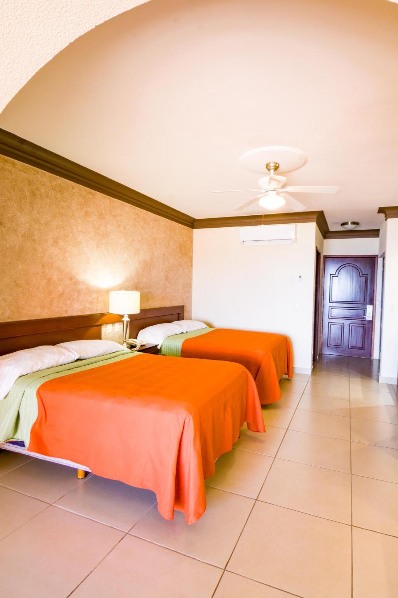 לוס ברילס Hotel Palmas De Cortez מראה חיצוני תמונה